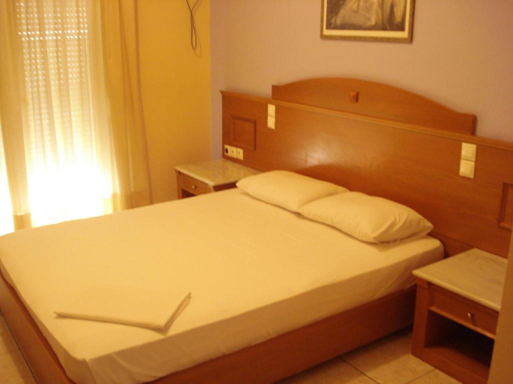 Hotel Cybele Pefki Athens Room photo