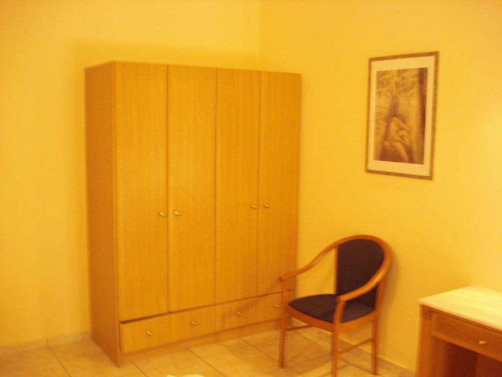 Hotel Cybele Pefki Athens Room photo